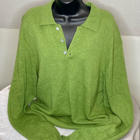 Tasso Elba Sweaters - Tasso Elba Super Soft Cashmere Green Sweater. EUC. Size Medium
